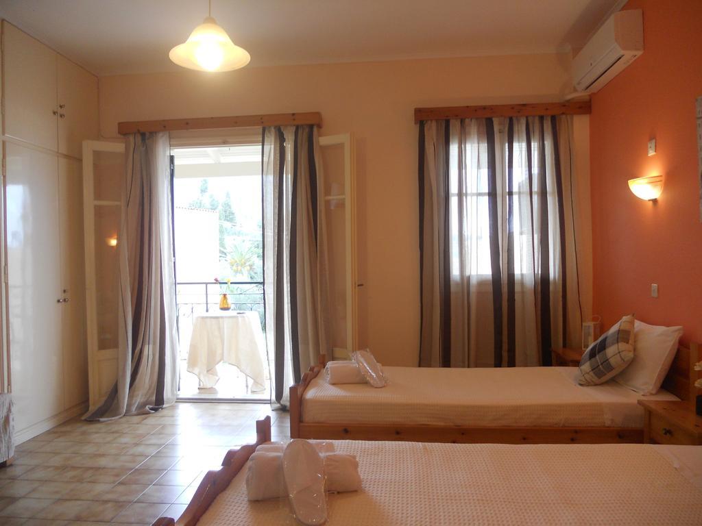 بينيتسيس Elli Marina Studios And Apartments الغرفة الصورة
