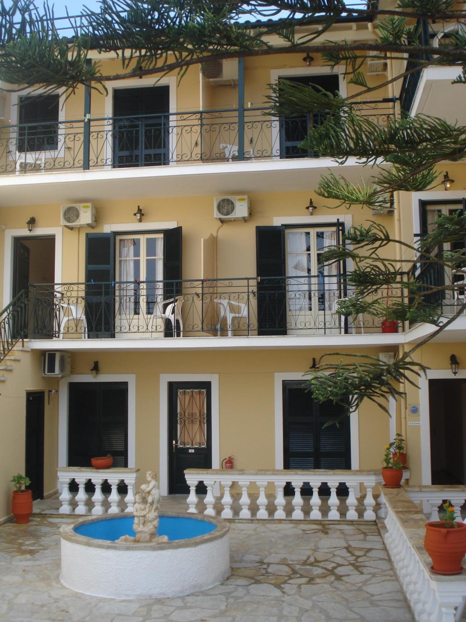 بينيتسيس Elli Marina Studios And Apartments المظهر الخارجي الصورة