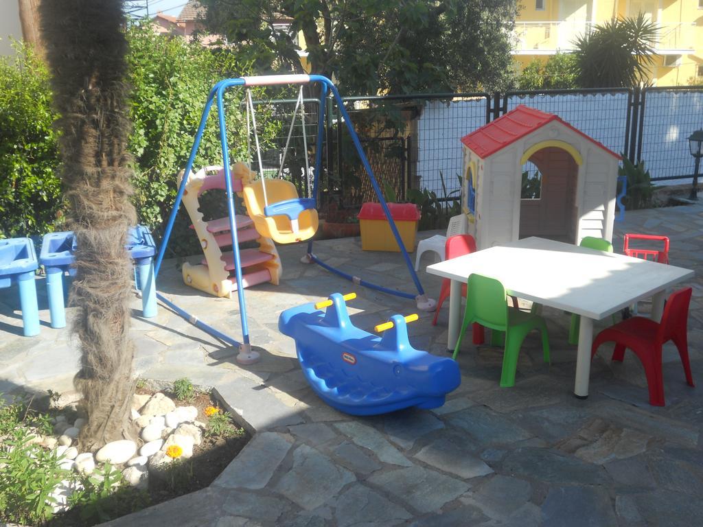 بينيتسيس Elli Marina Studios And Apartments المظهر الخارجي الصورة